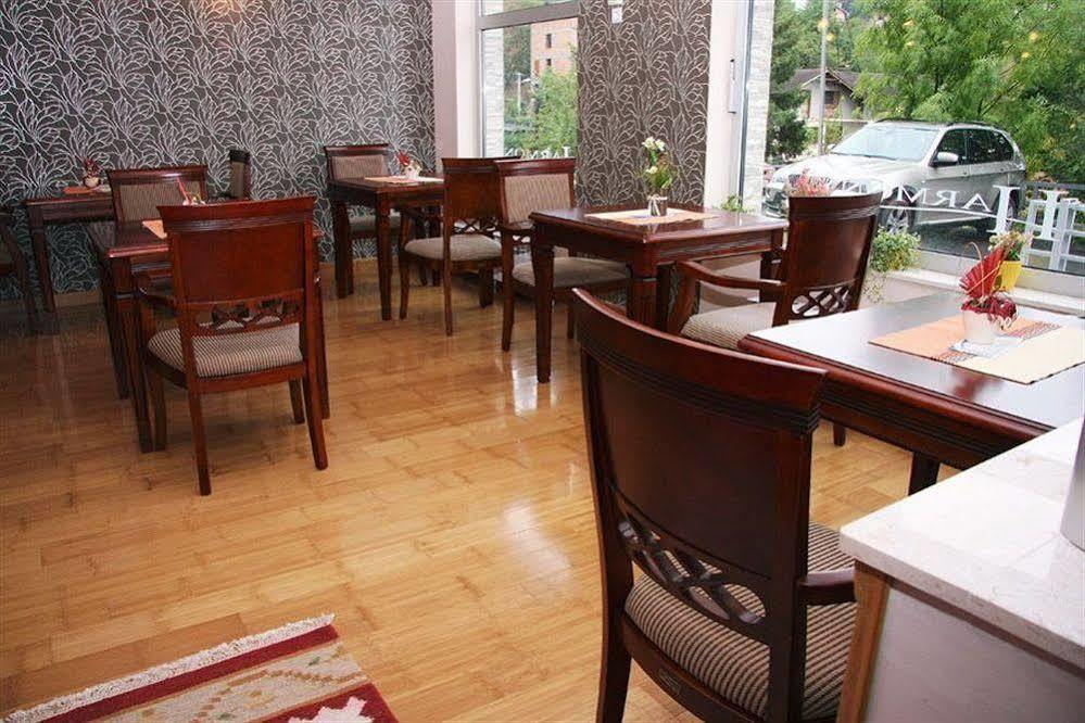 Hotel Villa Harmony - Free Parking Сараево Екстериор снимка
